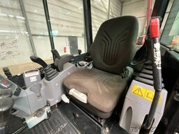 Kubota U 27-4