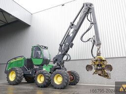 John Deere 1270E