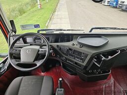 VOLVO FH 460 6X2 XENON SKIRTS