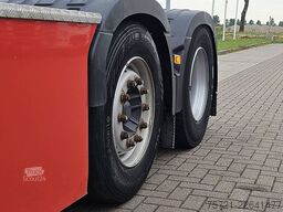 VOLVO FH 460 6X2 XENON SKIRTS