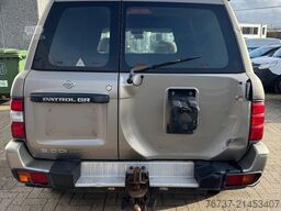 Nissan PATROL **3.0-AIRCO-LONG CHASSIS**