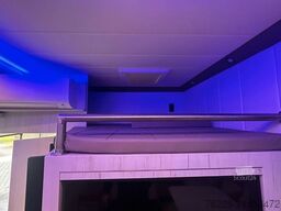 MERCEDES-BENZ Pferdetransporter