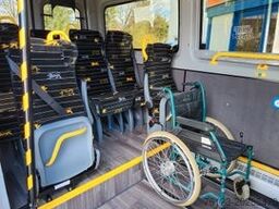 MERCEDES-BENZ 2 x Vorlauffahrzeug Bürgerbus Niederflur 9 Sitze