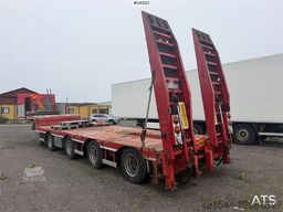 Bodex 4 axle machine trailer w/ hydraulic drive bridges