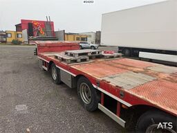 Bodex 4 axle machine trailer w/ hydraulic drive bridges