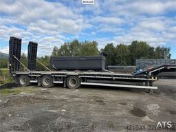 Istrail 3 axle machine trailer w/ extension, widening and