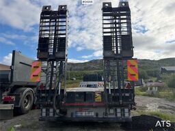 Istrail 3 axle machine trailer w/ extension, widening and