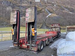 MAN TGS 28.540 6x6 with 2006 Vang SHSL 111 TS low load