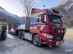 MAN TGS 28.540 6x6 with 2006 Vang SHSL 111 TS low load