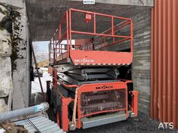 SkyJack SJ9250 scissor lift