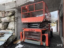 SkyJack SJ9250 scissor lift