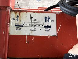 SkyJack SJ9250 scissor lift