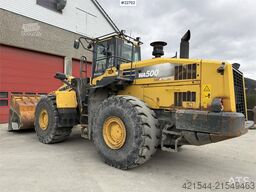 Komatsu WA500-7 wheel loader with a bucket