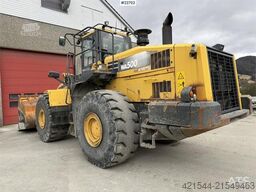 Komatsu WA500-7 wheel loader with a bucket