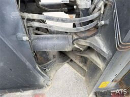 Komatsu WA500-7 wheel loader with a bucket