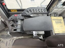 Komatsu WA500-7 wheel loader with a bucket