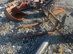 Volvo L35B wheel loader w/ bucket, pallet forks and new