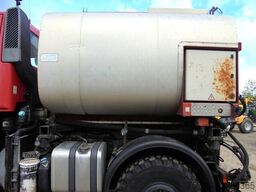 Mercedes-Benz Unimog U 400 mit Spritzmaschine Schäfer