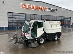 Bucher Citycat 2020 with 3-rd brush