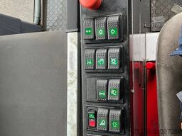 Bucher Citycat 2020 with 3-rd brush