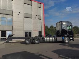 Scania R590 6x4 Kurzholz Kran und Schemel nach Wahl