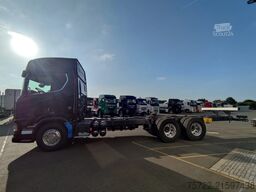 Scania R590 6x4 Kurzholz Kran und Schemel nach Wahl