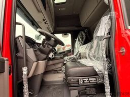 Scania R590 6x4 Kurzholz Kran und Schemel nach Wahl