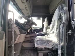 Scania R590 6x4 Kurzholz Kran und Schemel nach Wahl