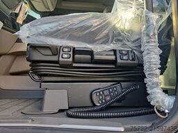 Scania R590 6x4 Kurzholz Kran und Schemel nach Wahl