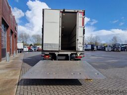 Volvo FM 330 4x2 - Carrier Supra 1250 MT - Loadlift -...
