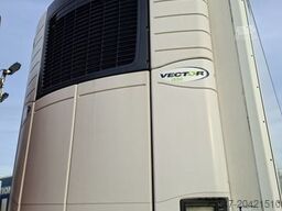 KRONE 3-Achs Tiefkühler Doppelstock Carrier Vector1550