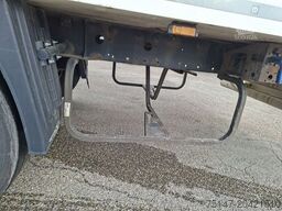 KRONE 3-Achs Tiefkühler Doppelstock Carrier Vector1550