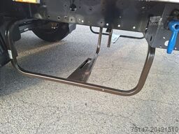 KRONE 3-Achs Tiefkühler Doppelstock Carrier Vector1550