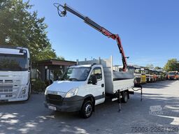 Truck-mounted crane van Iveco Daily 65C15 Kran Fassi F50