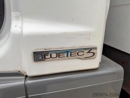 MERCEDES-BENZ 1224 Atego 4x2 Blatt-Luft Kran
