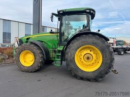 John Deere 8295 R / kein AdBlue / Rückfahreinrichtung