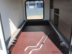 Carado T 447 AT8G+TV+Thule+DoppelRFK+Hubbett