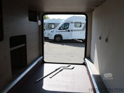 Carado T 447 AT8G+TV+Thule+DoppelRFK+Hubbett