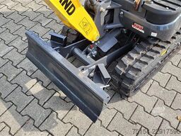 New Holland E12D
