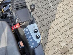 New Holland E12D