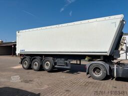 SCHMITZ CARGOBULL SKI24SL 8,2 48 cbm Getreidekipper
