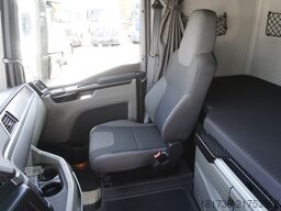 MAN TGX 26.470 / 2022 / Krone Refrigerator 4