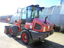 Kubota R 085