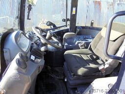 Kubota R 085