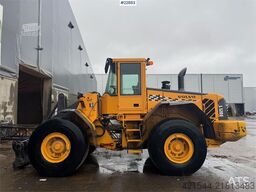 Volvo L120E wheel loader with bucket. Delivered certifie