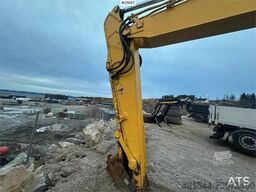 Komatsu PC240LC-8 Crawler Excavator w/ Digger Bucket.