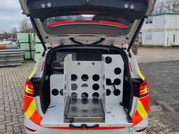 BMW XDrive Notartreinsatzfahrzeug NEF Notarz