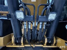 CAT 324E excavator with/ GPS and grading bucket. WATCH