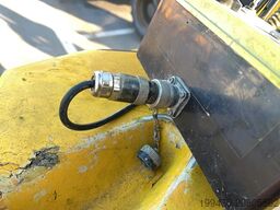 Ammann ARR 1575 – Remote-Controlled Trench Roller Ideal for Soil Compaction