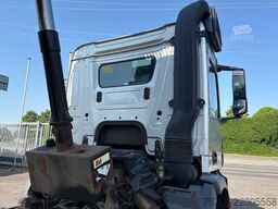 Mercedes-Benz Actros 3240 Arocs 8X4, 12 m3 RHD,Edbro Dumper f...